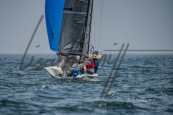 053125 CYC CRW-102
